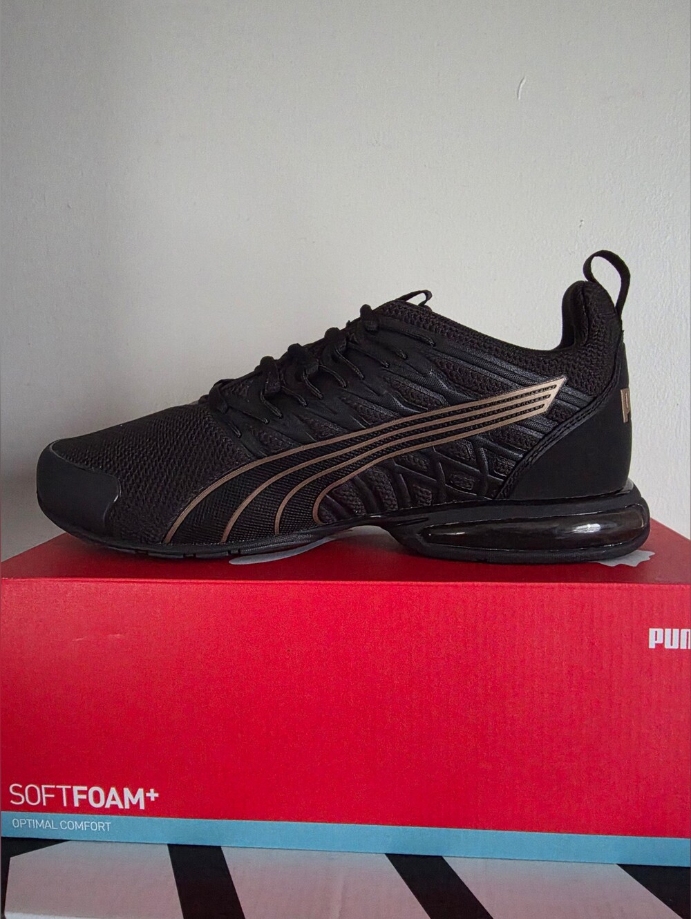 Puma Voltaic Evo Women Size 9 Wide New with box